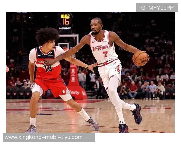 乌度卡称杜兰特状态依旧如昔认真对待比赛毫无下滑迹象 乌度卡称杜兰特状态依旧如昔认真对待比赛毫无下滑迹象