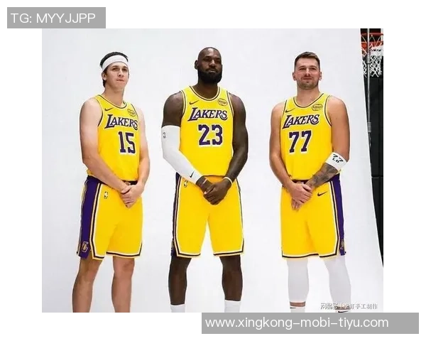 帕森斯:詹姆斯回归后里夫斯依然是湖人队的第二选择 帕森斯:詹姆斯回归后里夫斯依然是湖人队的第二选择