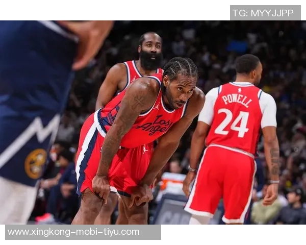 伦纳德强势表现连续30场得分20砍下31分9篮板7助攻引领球队胜利